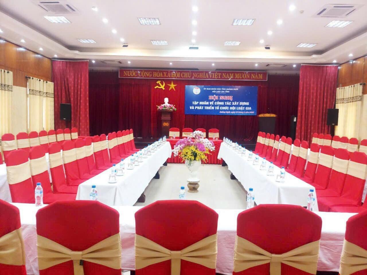 Khach San Hung Vuong Quang Ngai Hotel Buitenkant foto