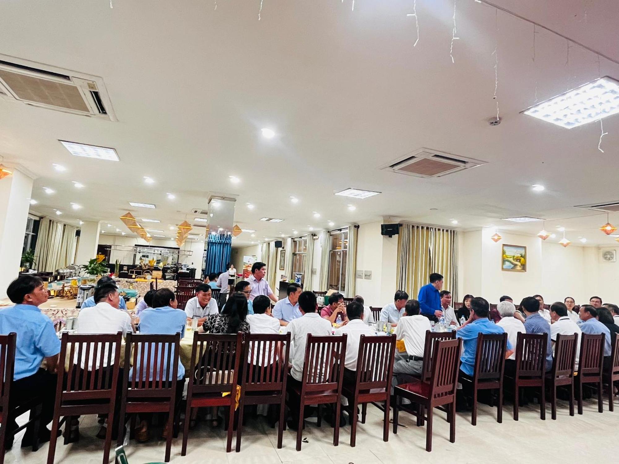 Khach San Hung Vuong Quang Ngai Hotel Buitenkant foto