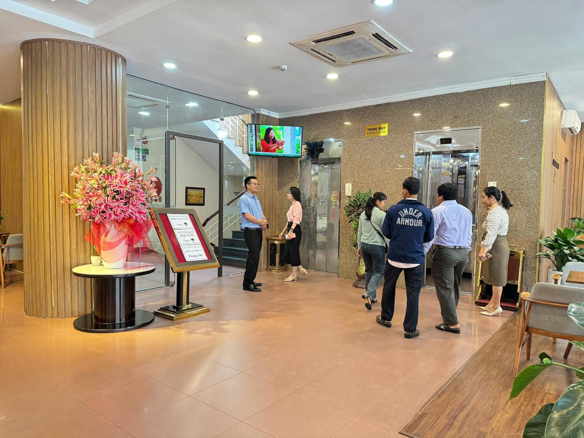 Khach San Hung Vuong Quang Ngai Hotel Buitenkant foto